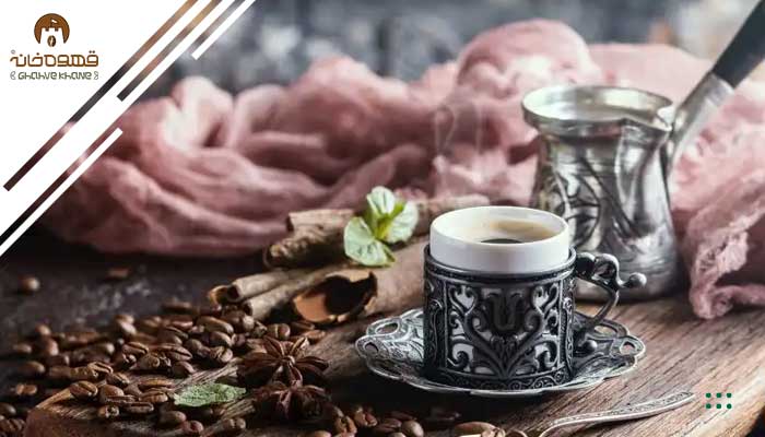 طرز تهیه قهوه ترک روی گاز (چگونه قهوه‌ای غلیظ و خوش‌عطر درست کنیم؟)